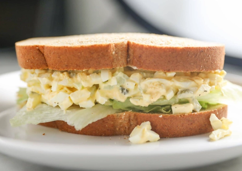 easy egg sandwich