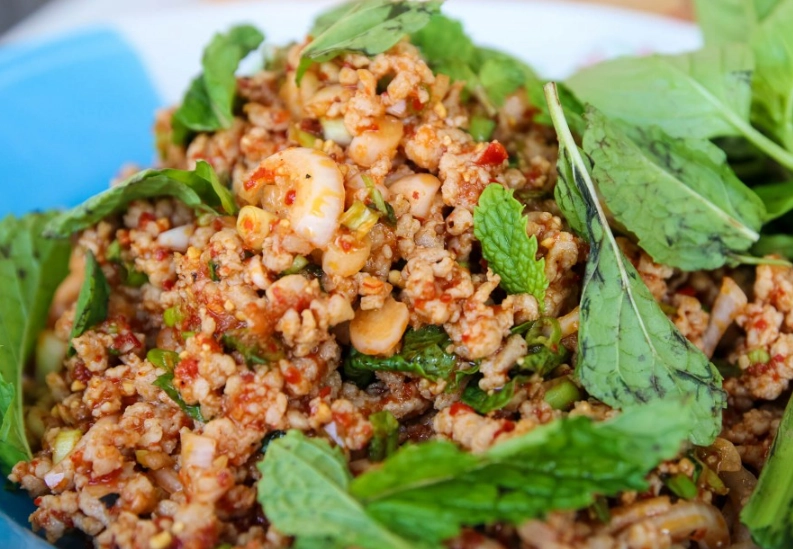 thai larb salad