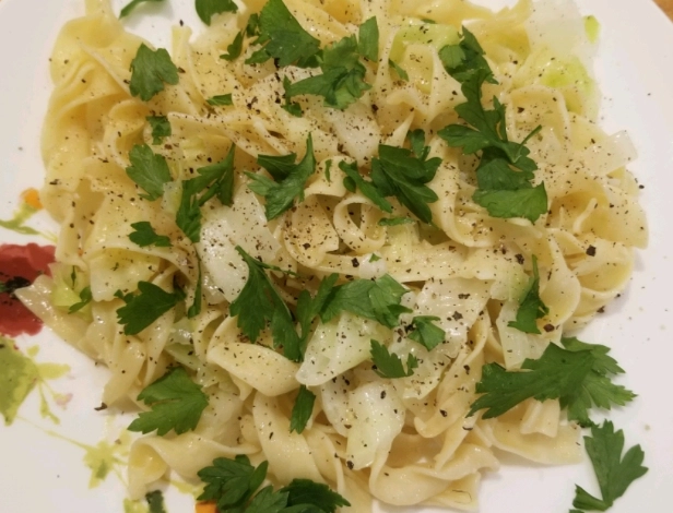 easy cabbage and noodles