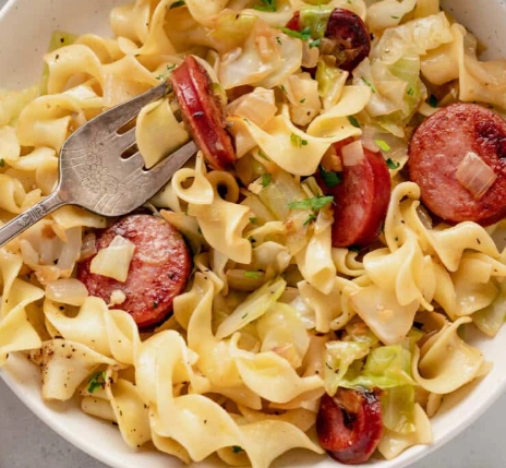 easy cabbage and noodles