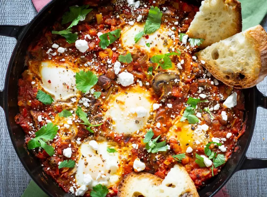 Authentic Moroccan Recipes: A Guide to Tagine, Couscous & More