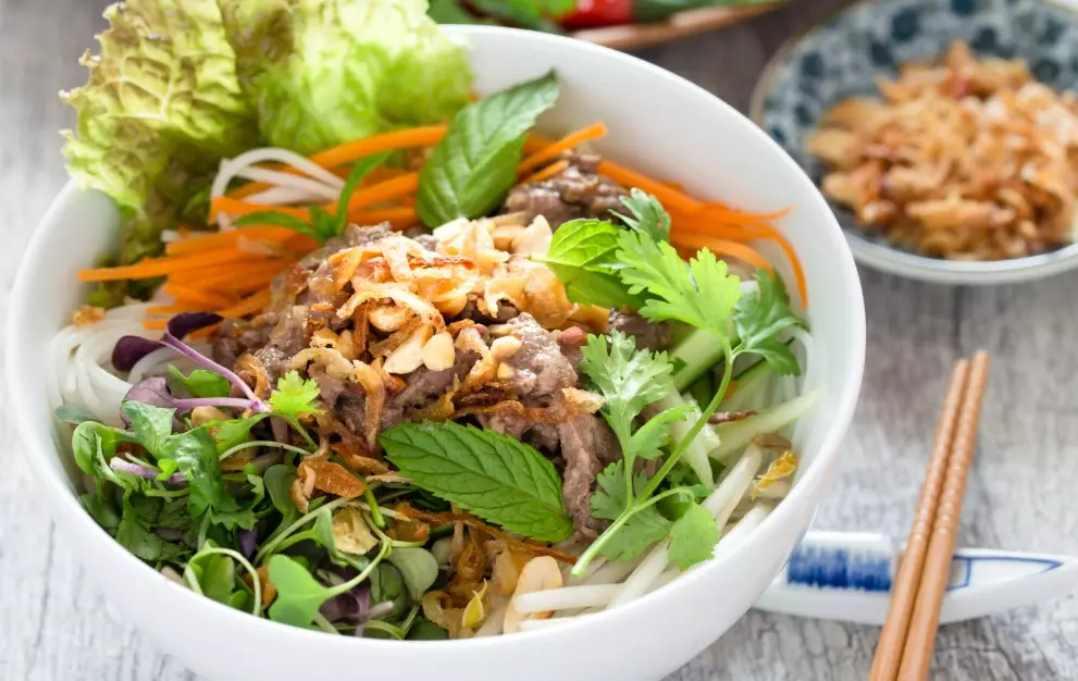 vietnamese beef noodle soup