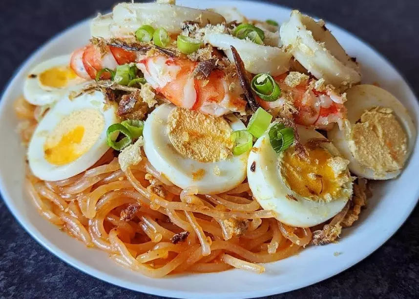 quick Filipino noodles